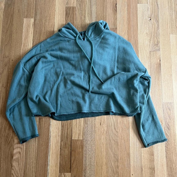 Aerie woman’s crop sweatshirt - Picture 1 of 4